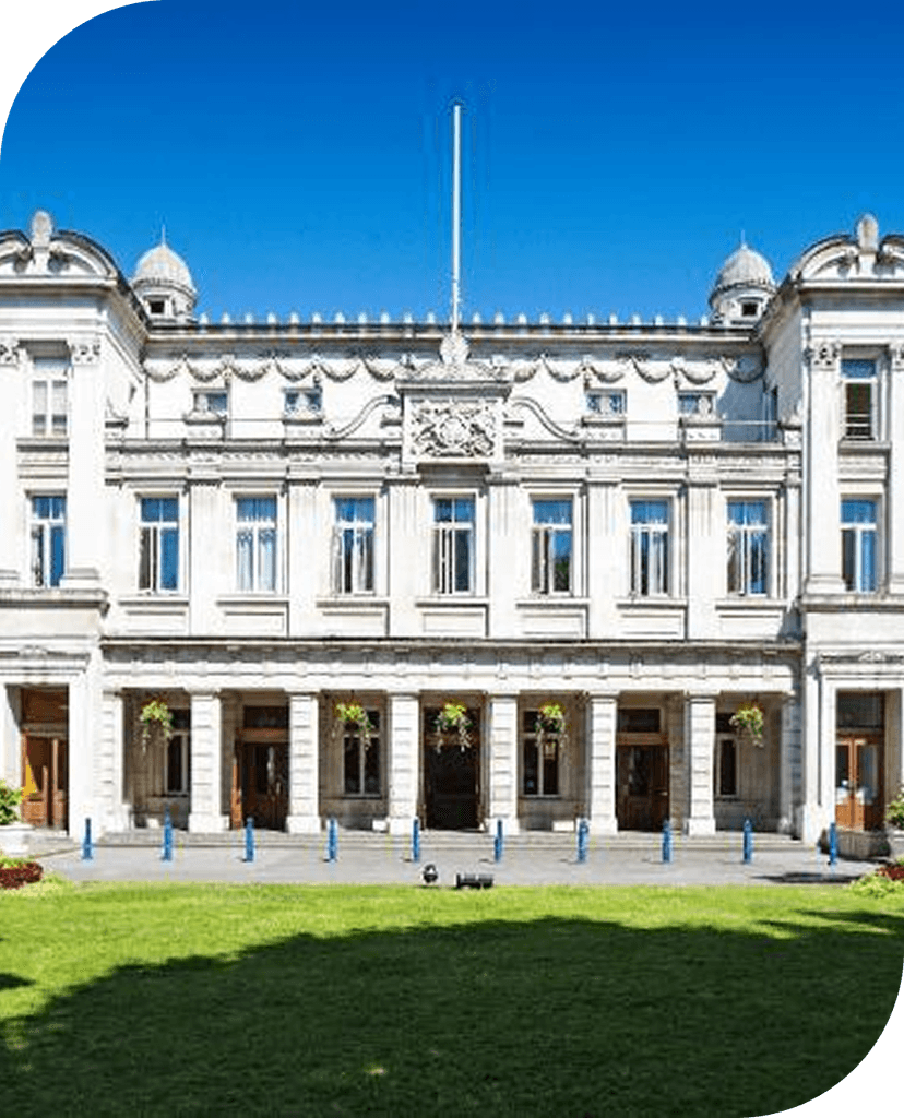 Macquarie University